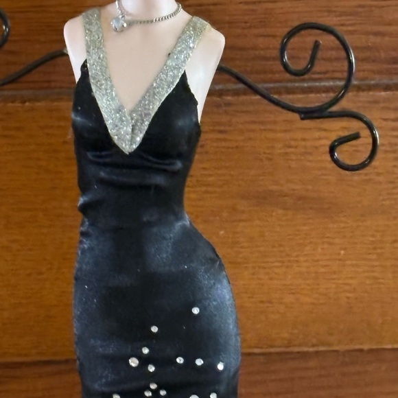 Stylish Black Satin Dress with Rhinestones Jewelry Holder - Picture 3 of 3